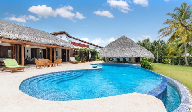 Unique Villa with Ocean and River Views - Staff & Golf Carts