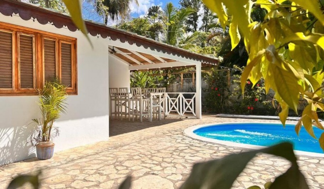 2-bedroom Bonita cottage with pool