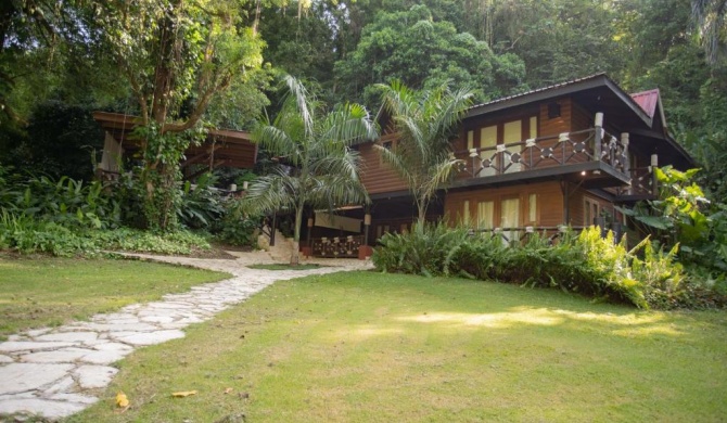 Platon Ecolodge