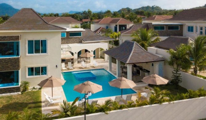 Royal Villas at Lifestyle Resort