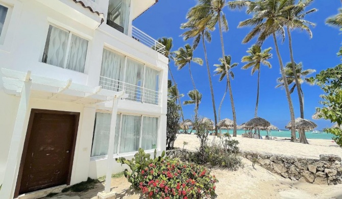 BAVARO BEACH Condo-Hotel WIFI BBQ Parking