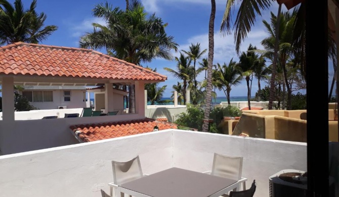 BEACH VILLA with OCEAN VIEW TERRACE - playa LOS CORALES