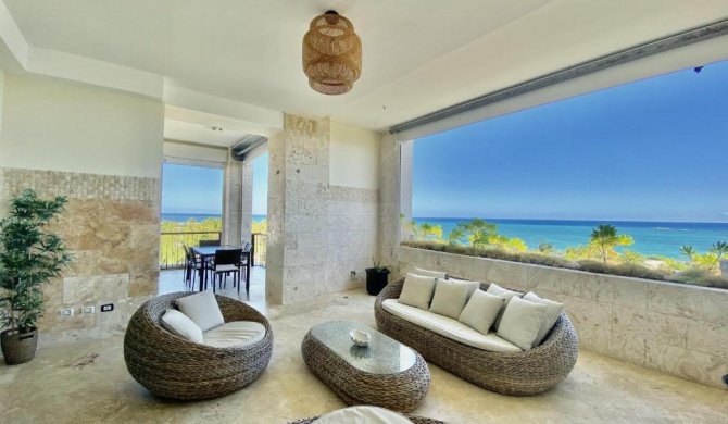 Beachfront Luxury Pent-House at Aquamarina, Cap Cana