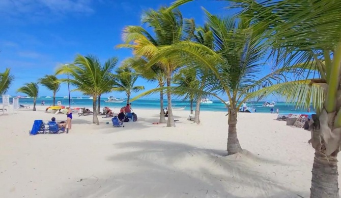 Blue Heaven Guest House Bávaro, Punta Cana, Ideal For Couples