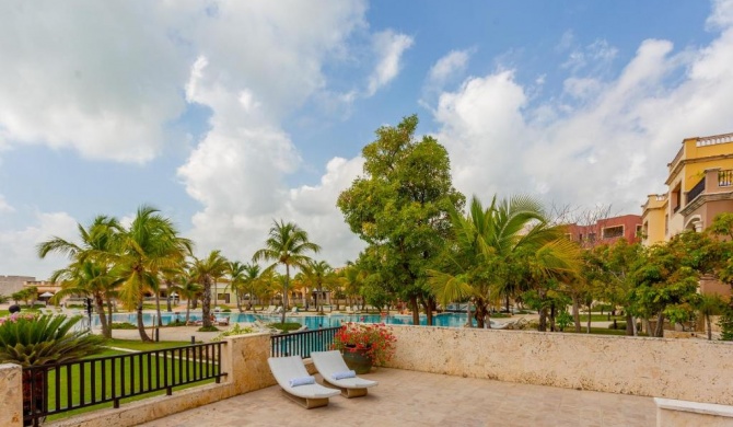 Luxe 1 BR Cap Cana, DR - Steps Away From Pool, King Bed, Caribbean Paradise!