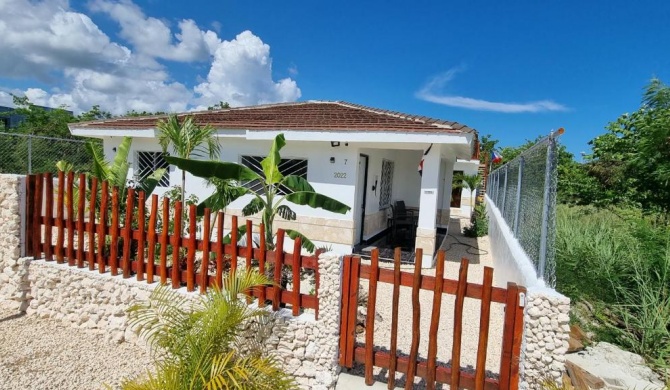 Luxury House Bungalow and apartments La Botánica Tropical