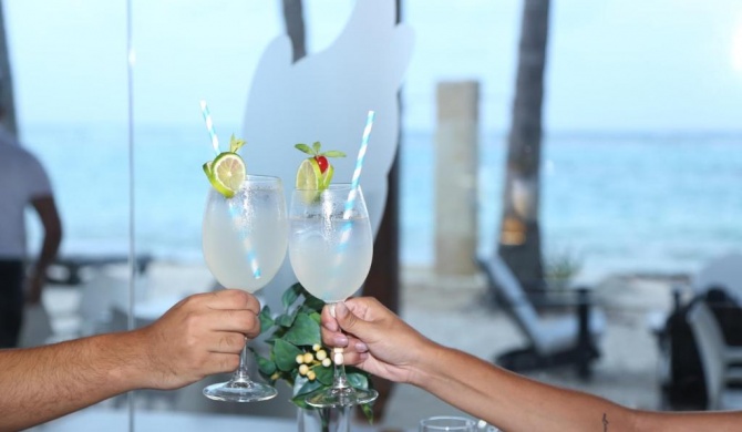 Refrescante Depto en la playa con terraza- piscina