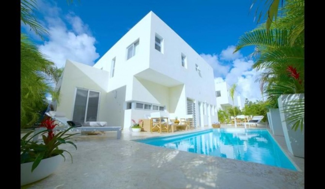 Stylish Luxury San Juan Lakes Villa 47 Punta Cana With Private Pool