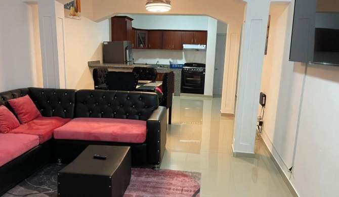 COMFORTABLE AND SPACIOUS 3 BEDROOM APARTMENT