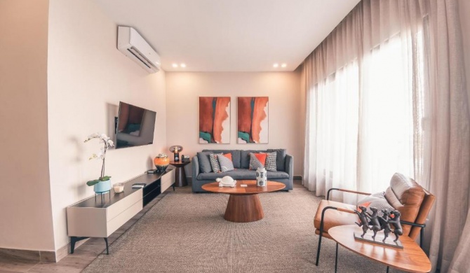 Fully Serviced Apartment at Regatta Living - 3B