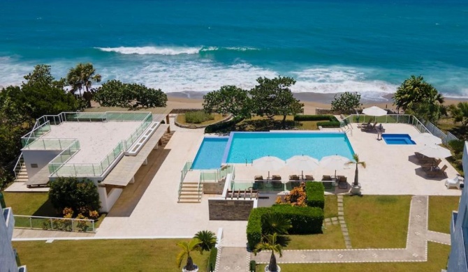 Oceanfront penthouse with jacuzzi Sosua