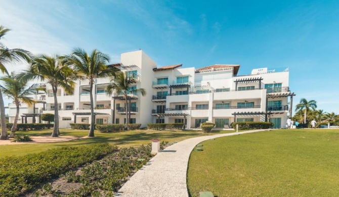 Beachfront Studio at Punta Palmera