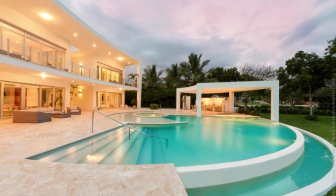 Luxury 5-room modern villa with movie theater at exclusive Punta Cana golf and beach resort