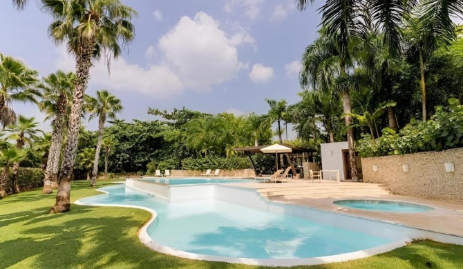 Large flat in Casa de Campo Resort 2bd pool & barbecue ncg lifestyle